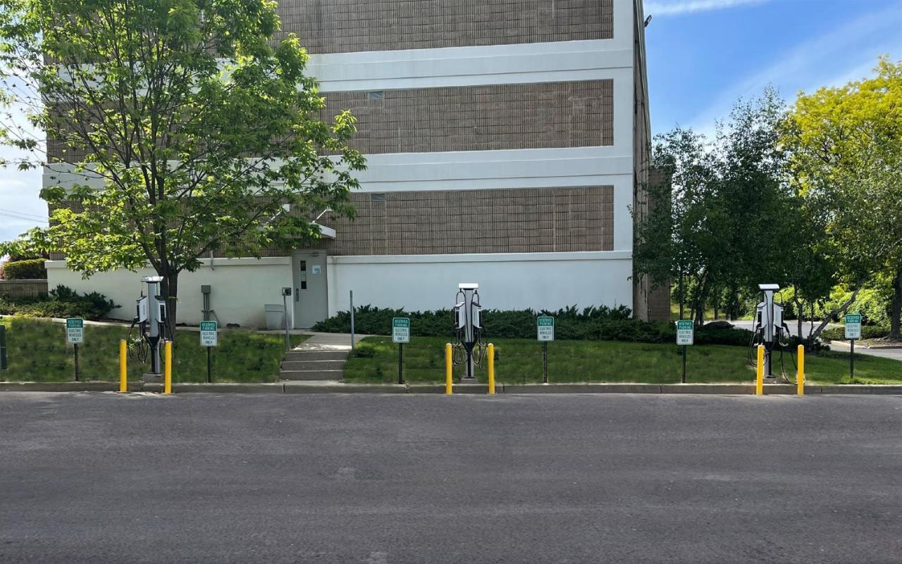 Holiday Inn Express Ramsey Mahwah By Ihg Exterior foto