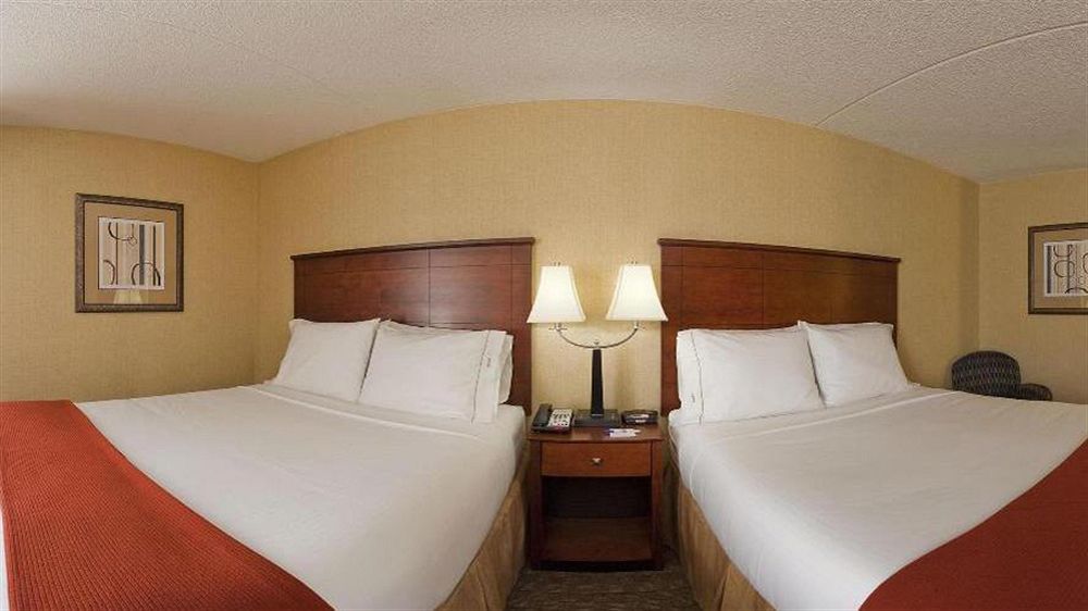 Holiday Inn Express Ramsey Mahwah By Ihg Exterior foto
